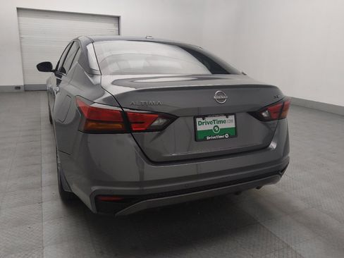 Used 2024 Nissan Altima 2.5 SV image 6