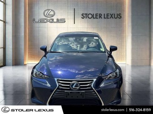 Used 2017 Lexus IS 300 AWD w/ Premium Package image 2