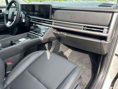 New 2026 Hyundai Santa Fe SEL FWD image 17
