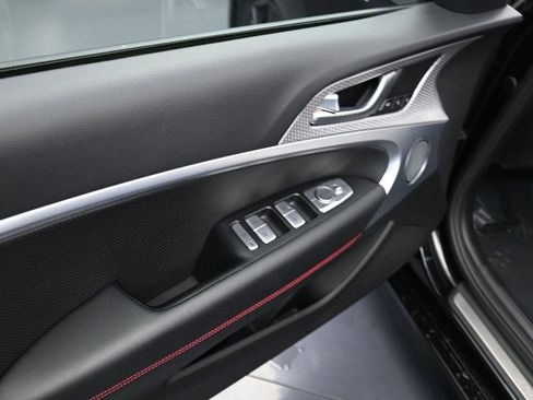 Used 2023 Genesis G70 2.0T w/ Sport Prestige Package image 13