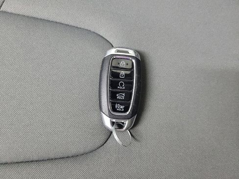 Used 2023 Hyundai Elantra SEL w/ Cargo Package image 32