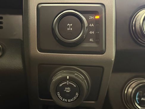 Used 2019 Ford F150 Raptor w/ Equipment Group 802A Luxury AWD/4WD image 25