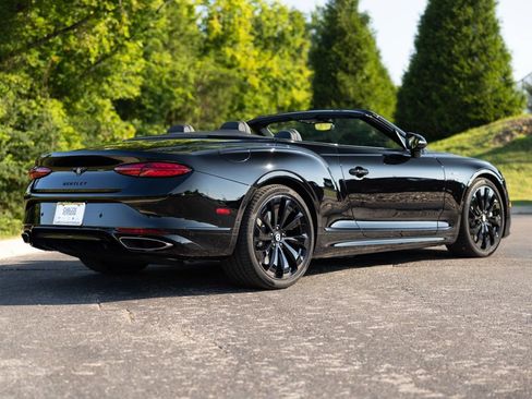 Certified 2025 Bentley Continental GTC AWD/4WD image 12