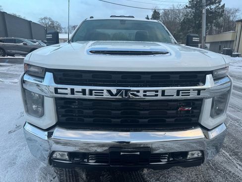 Used 2022 Chevrolet Silverado 3500 LT w/ Convenience Package image 2