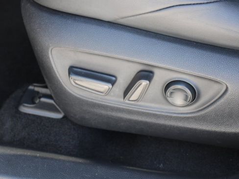 Used 2022 Toyota RAV4 XSE AWD/4WD image 12