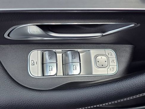 Used 2025 Mercedes-Benz GLS 450 4MATIC image 34