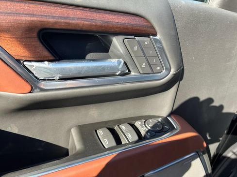 New 2026 GMC Sierra 3500 Denali Ultimate AWD/4WD image 12