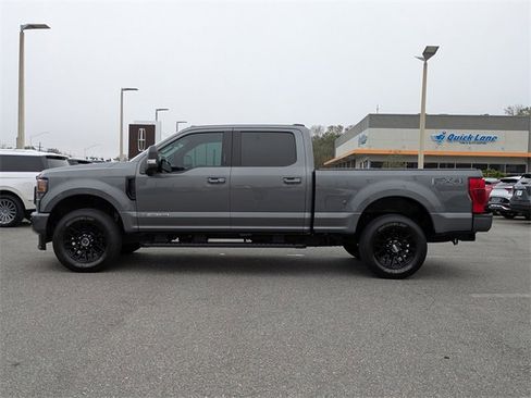 Certified 2022 Ford F250 Lariat w/ Black Appearance Package image 7