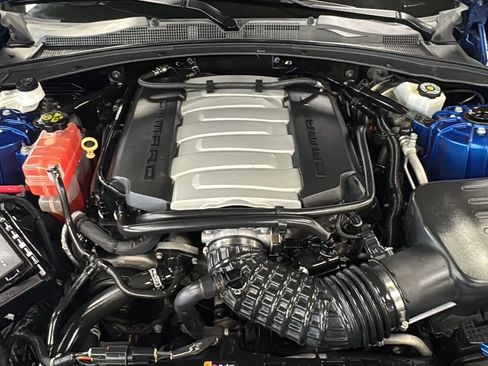 Used 2016 Chevrolet Camaro SS RWD image 40