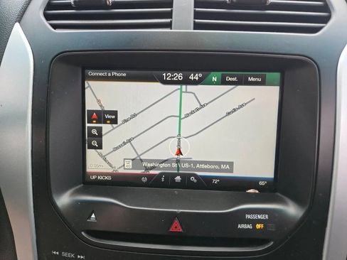 Used 2014 Ford Explorer XLT w/ Equipment Group 202A image 10