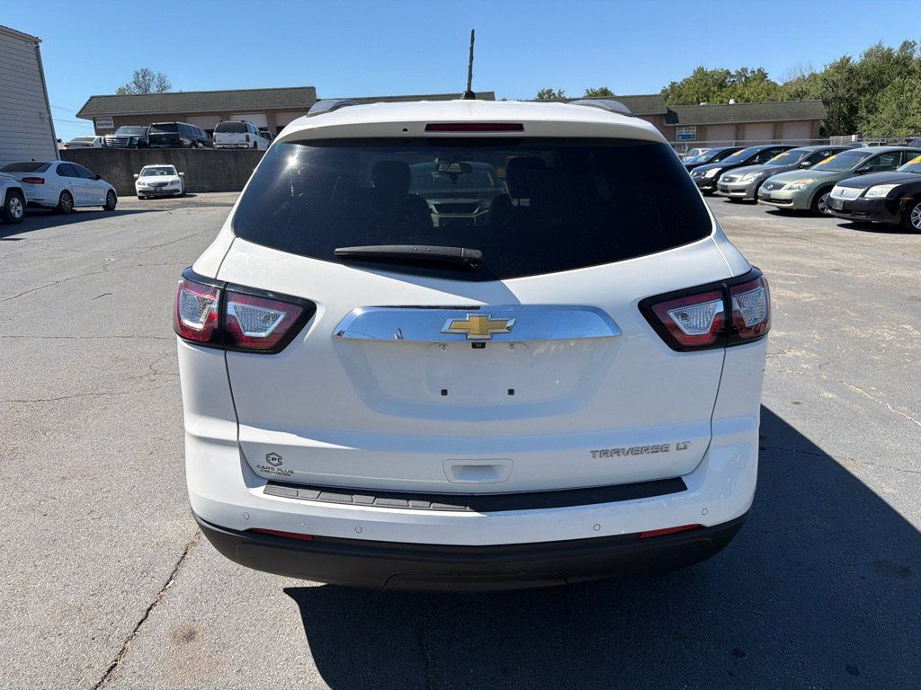 Used 2015 Chevrolet Traverse LT FWD image 7