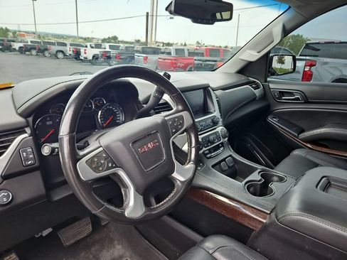 Used 2018 GMC Yukon XL SLT w/ Open Road Package AWD/4WD image 23