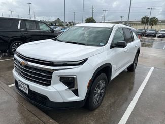 Used 2024 Chevrolet Traverse LT w/ Trailering Package video 1