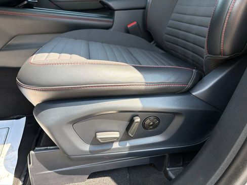 Used 2025 Ford Explorer ST-Line w/ Premium Package AWD/4WD image 23