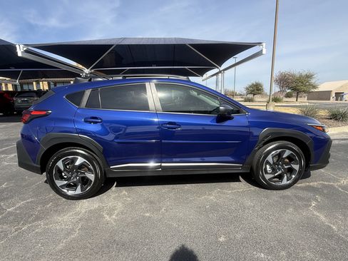 Used 2025 Subaru Crosstrek 2.5i Limited w/ Crosstrek Mirror Package image 8