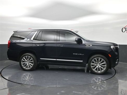 Used 2023 GMC Yukon Denali image 6