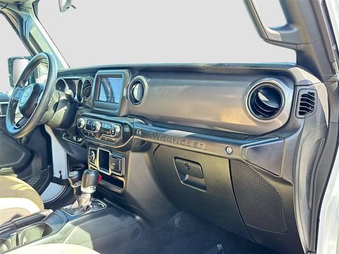 Used 2023 Jeep Wrangler Unlimited Sport AWD/4WD image 27