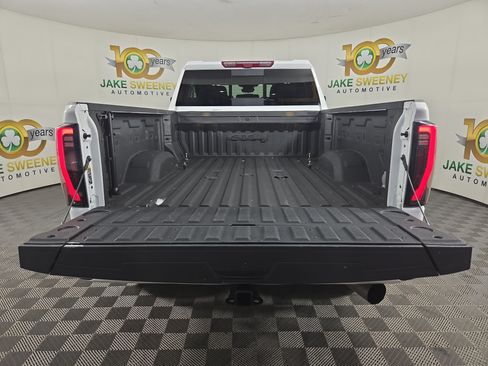 Used 2024 GMC Sierra 2500 AT4 w/ AT4 Premium Plus Package AWD/4WD image 35