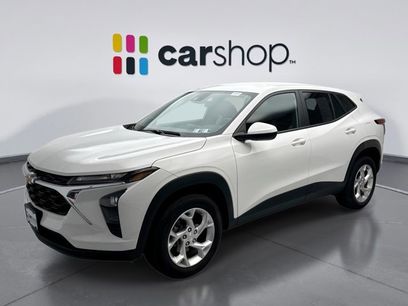 Used 2024 Chevrolet Trax LS w/ LS Convenience Package