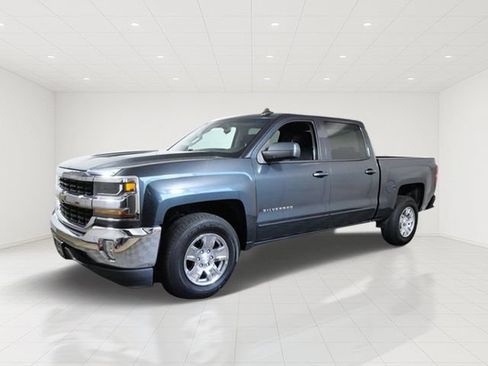 Used 2018 Chevrolet Silverado 1500 LT w/ All Star Edition RWD image 3