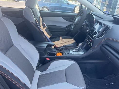 Used 2021 Subaru Crosstrek 2.0i Premium image 4