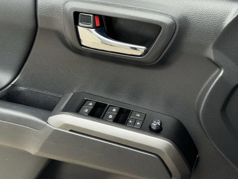 Used 2023 Toyota Tacoma TRD Sport AWD/4WD image 24