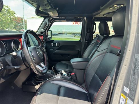 Used 2020 Jeep Gladiator Rubicon AWD/4WD image 17
