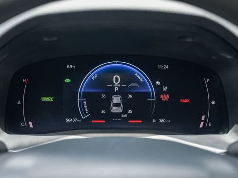 Used 2025 Toyota Camry LE FWD image 24