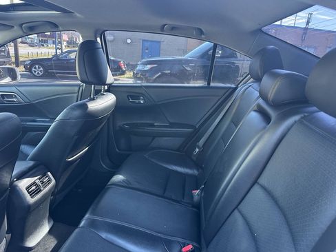 Used 2017 Honda Accord EX-L image 17