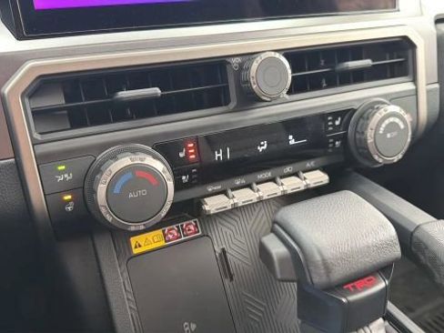 Used 2025 Toyota 4Runner TRD Off-Road Premium w/ Tow Technology Package image 15