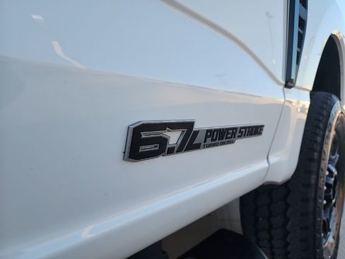 Used 2023 Ford F250 XL w/ STX Appearance Package image 8