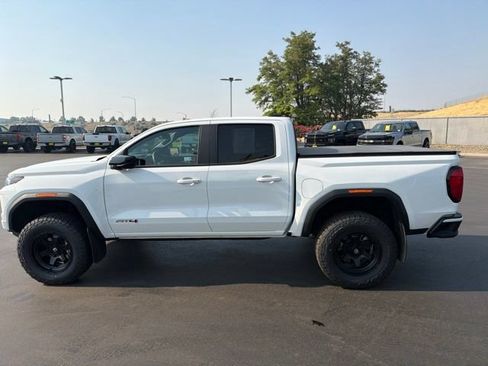 Used 2024 GMC Canyon AT4 w/ Canyon Safety Plus Package AWD/4WD image 5