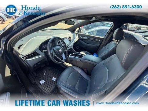 Used 2022 Buick Enclave Essence w/ Experience Buick Package image 5