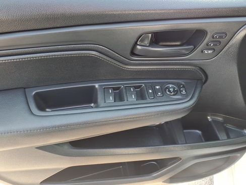 Used 2025 Honda Odyssey Sport-L image 15