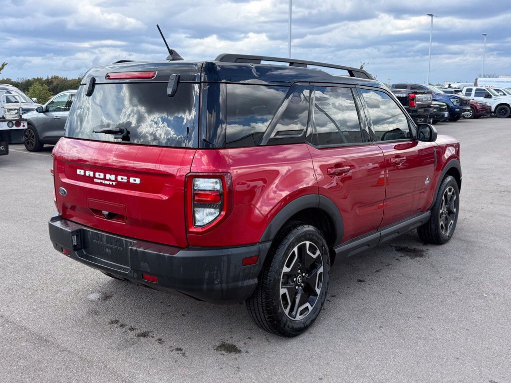 Used 2021 Ford Bronco Sport Outer Banks w/ Outer Banks Package AWD/4WD image 17