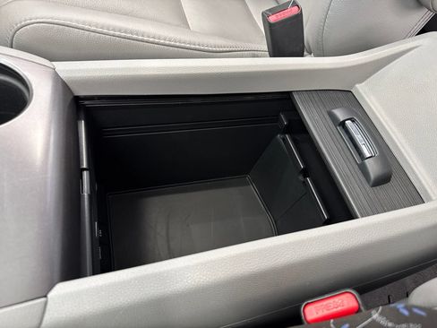Used 2021 Honda Pilot Special Edition image 32