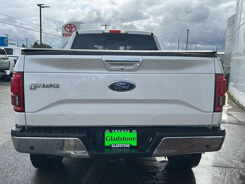 Used 2016 Ford F150 Lariat w/ Equipment Group 502A Luxury image 8