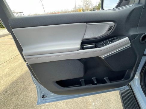 Used 2025 Ford Expedition Max Active image 30