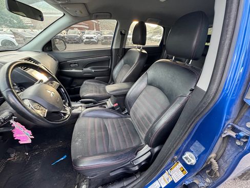 Used 2018 Mitsubishi Outlander Sport SE AWD/4WD image 16