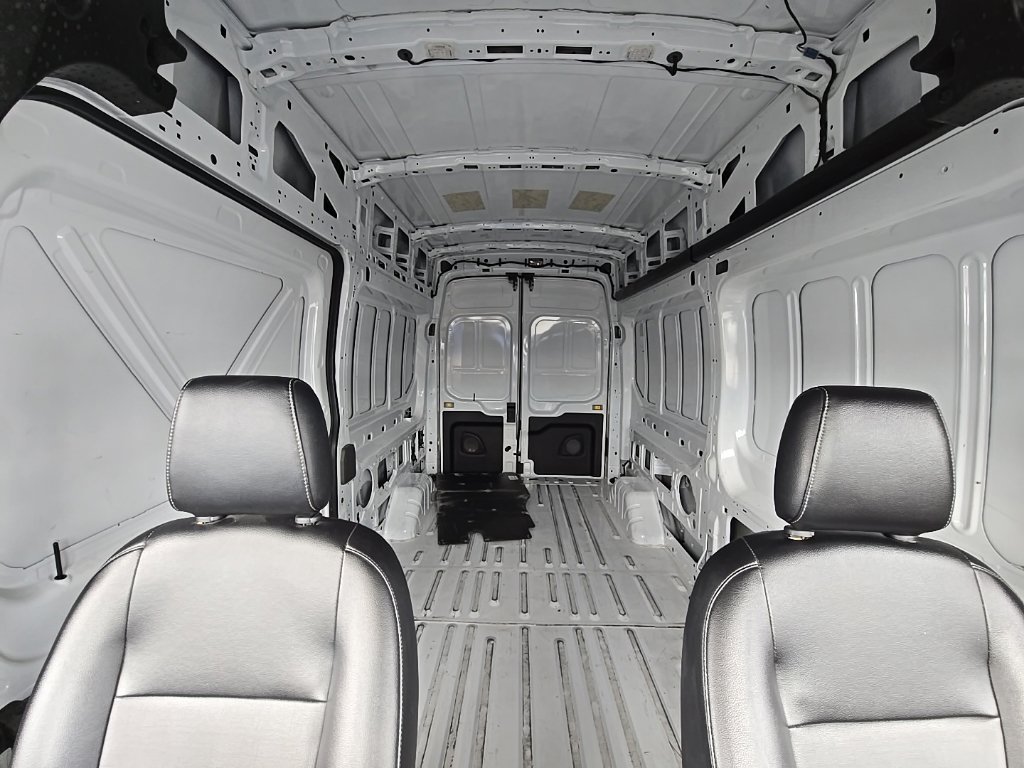 Used 2023 Ford Transit 250 148 High Roof RWD image 31