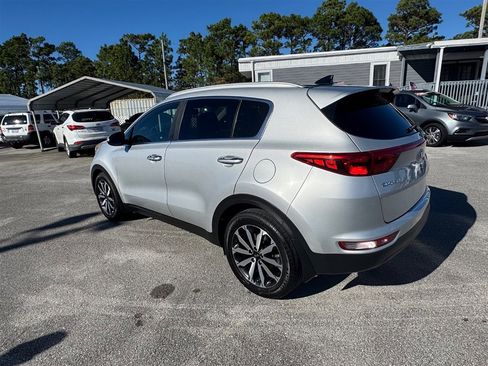 Used 2017 Kia Sportage EX w/ EX Technology Package image 4