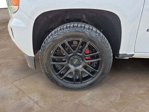 Used 2019 GMC Canyon SLE image 27