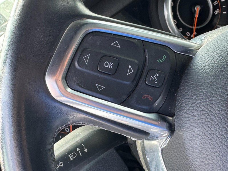 Used 2018 Jeep Wrangler Unlimited Sahara w/ LED Lighting Group AWD/4WD image 16