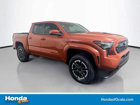 Used 2025 Toyota Tacoma TRD Sport AWD/4WD image 1