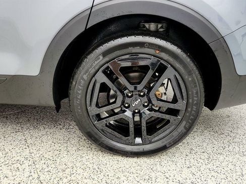Used 2024 Kia Telluride SX X-Line AWD/4WD image 9