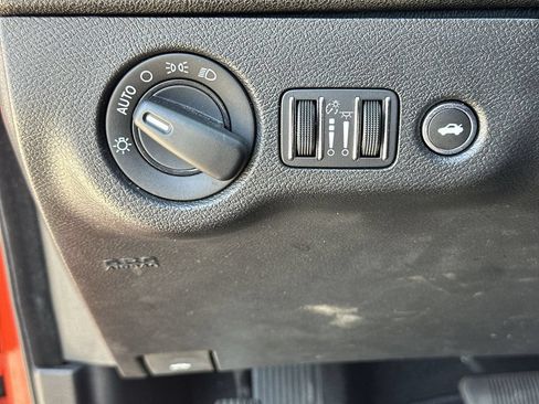 Used 2023 Dodge Charger R/T w/ Harman/Kardon Audio Group RWD image 18