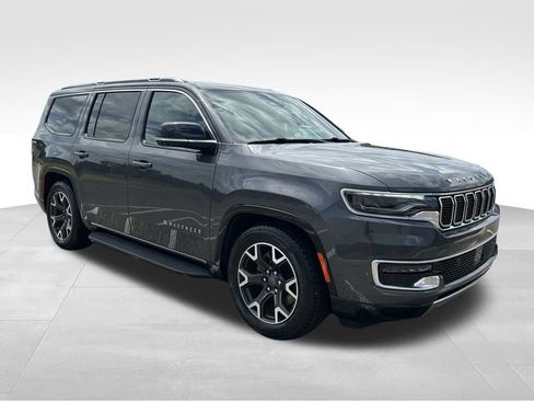 Used 2024 Jeep Wagoneer Series III AWD/4WD image 7