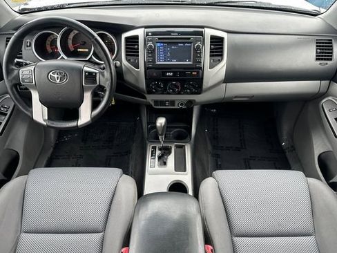 Used 2013 Toyota Tacoma PreRunner w/ TRD Sport Pkg image 15