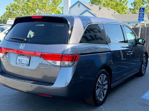 Used 2015 Honda Odyssey Touring image 6