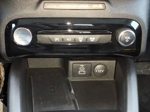 Certified 2025 Ford Escape Premium w/ PHEV Premium Package image 19